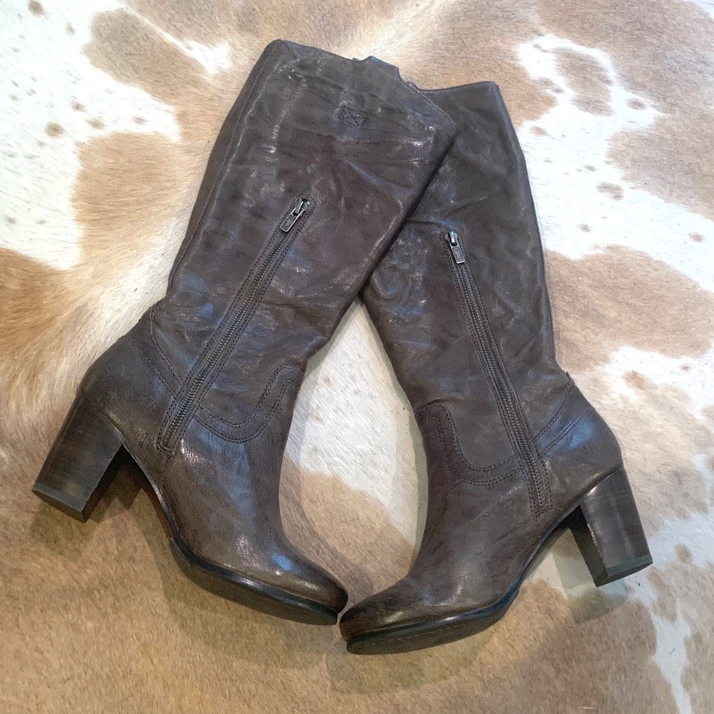 Frye Carson Mid-Heel Gray Boots 8